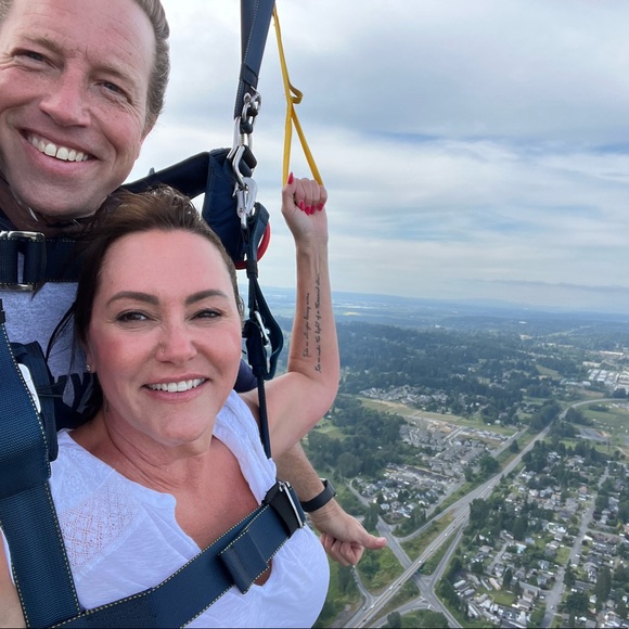 Meet your Posher, Heidi - Picture 2 of 2